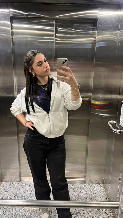 Lucía F.